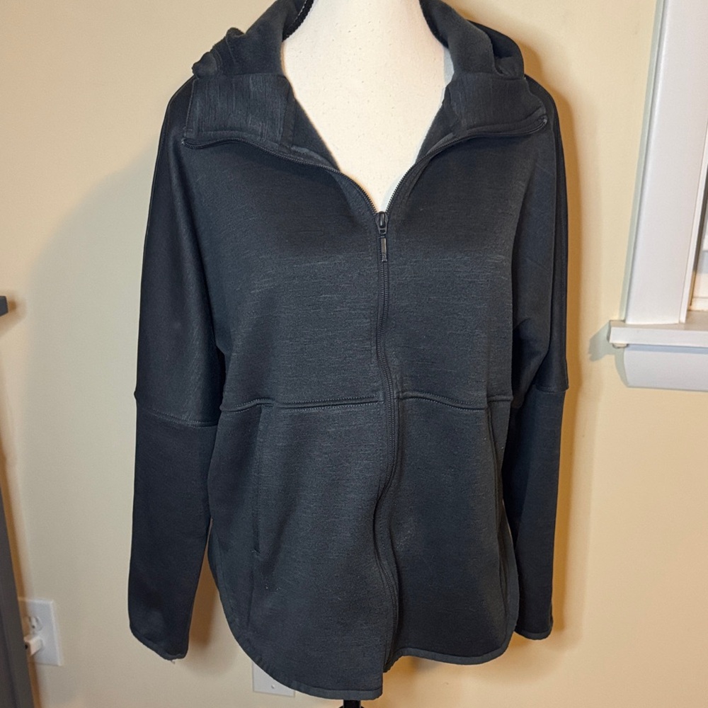 Women’s charcoal grey zip up hoodie‎ the north face small